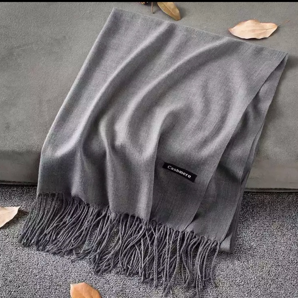 ⭐️⭐️SOLD⭐️⭐️NEW, LAST ONE! SCARF, Cashmere, Dark Gray.